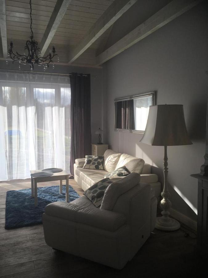 Apartments By The Beach Тжебеж Екстер'єр фото